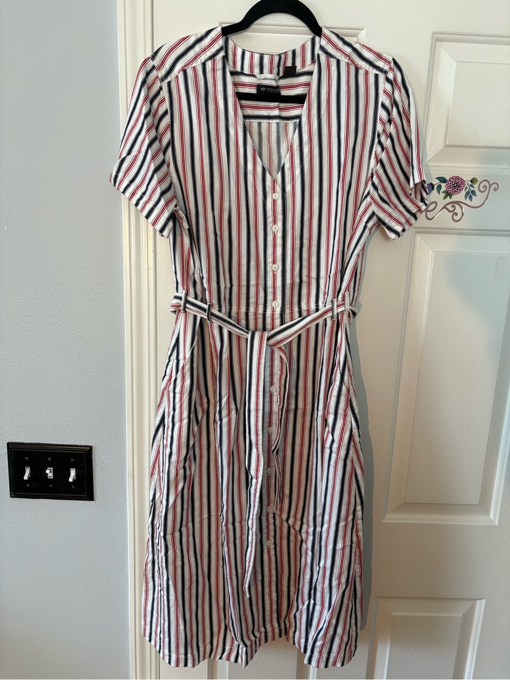 Dockera Striped Button-Front Midi Dress Tie Waist White, Navy & Red Size XL/TG